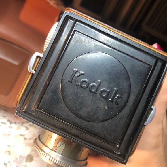 Vintage 1946 Kodak Reflex TLR Camera with 80mm Anastigmat Lens & Field Case - Picture 7 of 9
